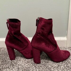 Steve Madden Burgundy Velour sock Block Heel Booties
